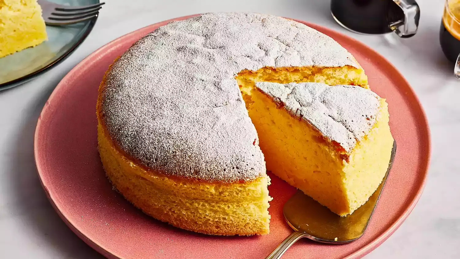 Torta e Pambuktë – Receta unike Japoneze